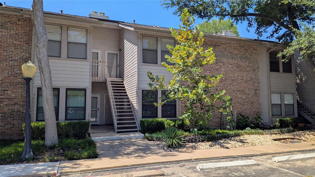 3839 Dry Creek DR 139, Austin, TX 78731