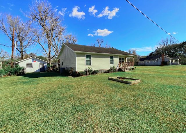 975 S Ann Street, Sour Lake, TX 77659