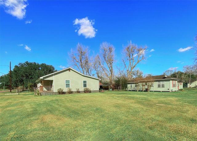 975 S Ann Street, Sour Lake, TX 77659