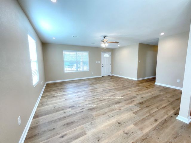 975 S Ann Street, Sour Lake, TX 77659