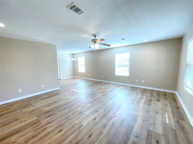 975 S Ann Street, Sour Lake, TX 77659