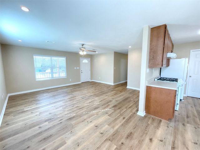 975 S Ann Street, Sour Lake, TX 77659