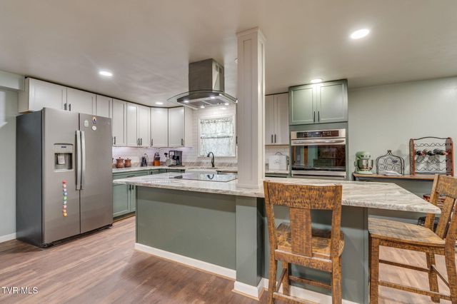 156 Reynolds Hills Drive, Rogersville, TN 37857