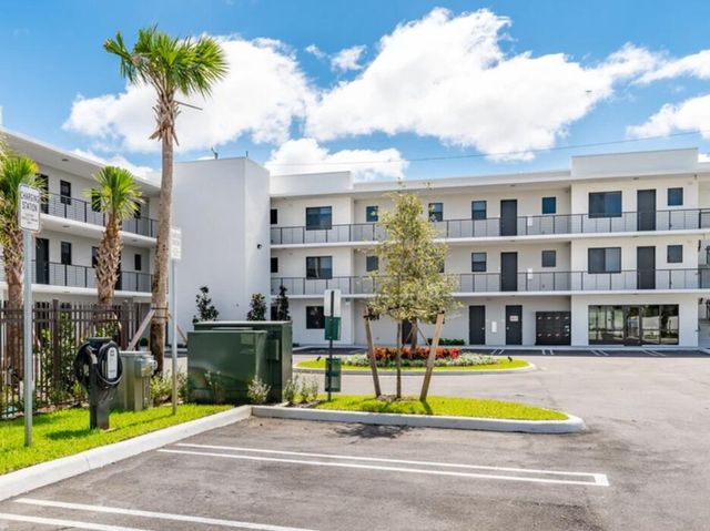 1301 Alpha Street 2104, West Palm Beach, FL 33401