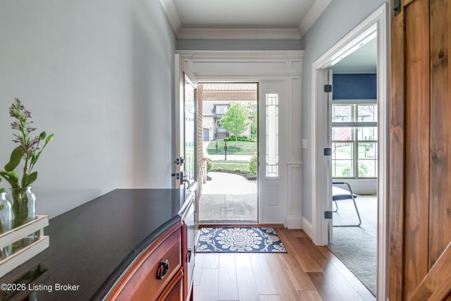 213 Locust Park Pl, Louisville, KY 40245