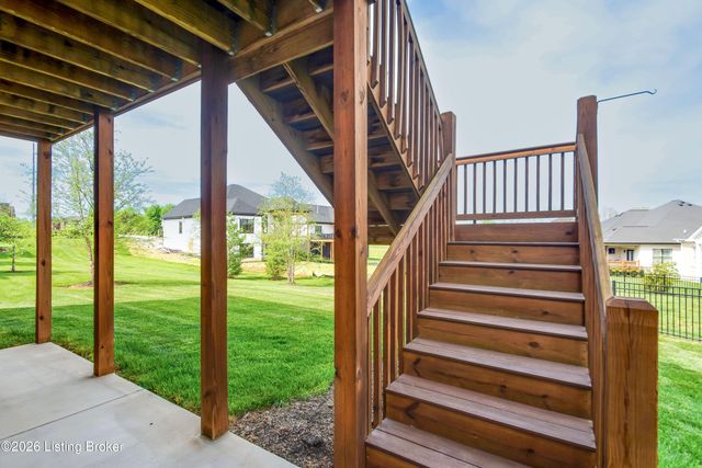 213 Locust Park Pl, Louisville, KY 40245