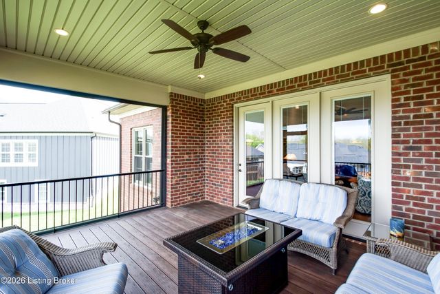 213 Locust Park Pl, Louisville, KY 40245