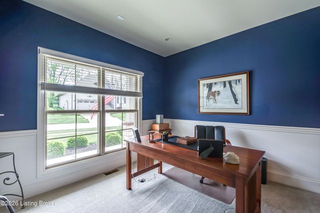 213 Locust Park Pl, Louisville, KY 40245