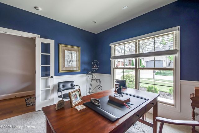 213 Locust Park Pl, Louisville, KY 40245