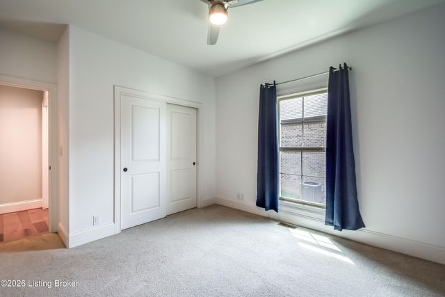 213 Locust Park Pl, Louisville, KY 40245