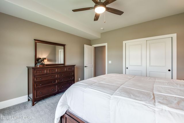 213 Locust Park Pl, Louisville, KY 40245