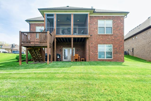 213 Locust Park Pl, Louisville, KY 40245