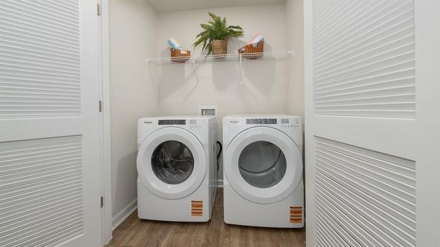 5013 Oakwood Rd, Stone Mountain, GA 30088