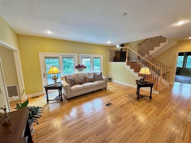 4525 Eaton Street, Kansas City, KS 66103