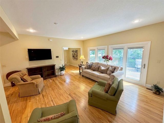 4525 Eaton Street, Kansas City, KS 66103