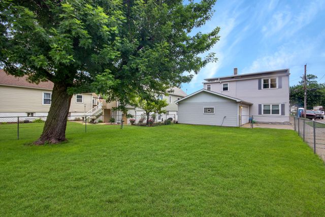 2347 New York Avenue, Whiting, IN 46394