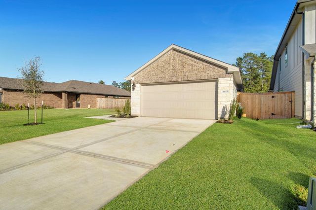 16675 Sterling Cliff Street, Conroe, TX 77302