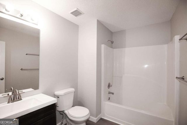 1983 Smithfield Avenue, Ellenwood, GA 30294