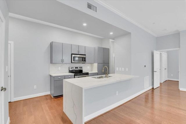 300 St Joseph Parkway 309, Houston, TX 77002