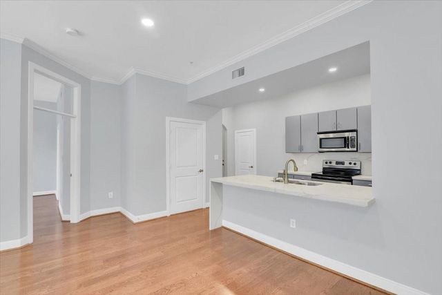 300 St Joseph Parkway 309, Houston, TX 77002