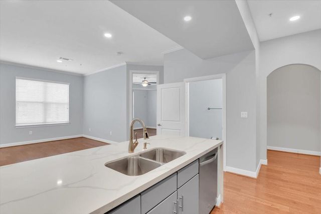 300 St Joseph Parkway 309, Houston, TX 77002