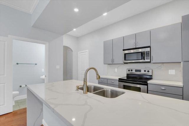 300 St Joseph Parkway 309, Houston, TX 77002