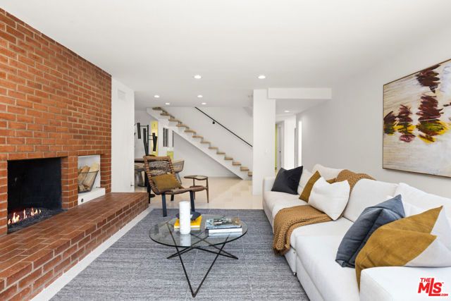 1341 Sierra Alta Way, Los Angeles, CA 90069