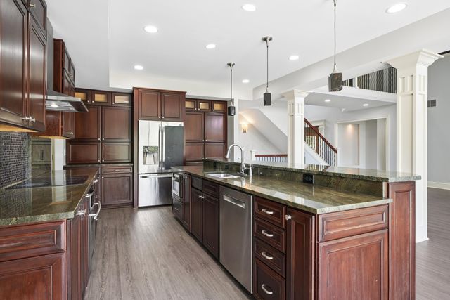 4558 Hirth Hill Road E, Grove City, OH 43123