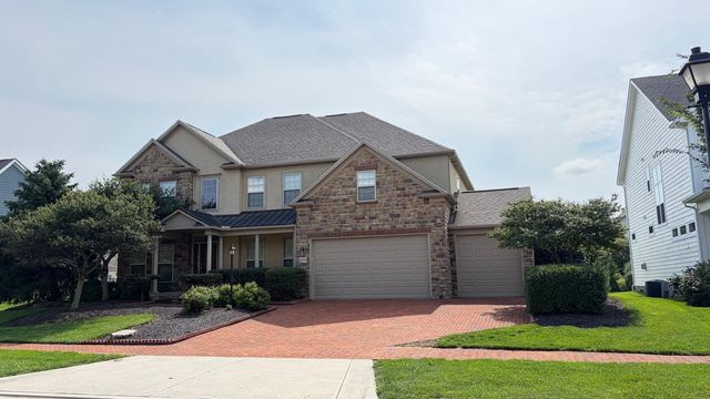 4558 Hirth Hill Road E, Grove City, OH 43123