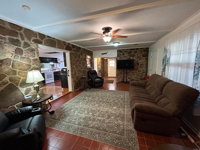 1162 Cove Road, Mountain View, AR 72560