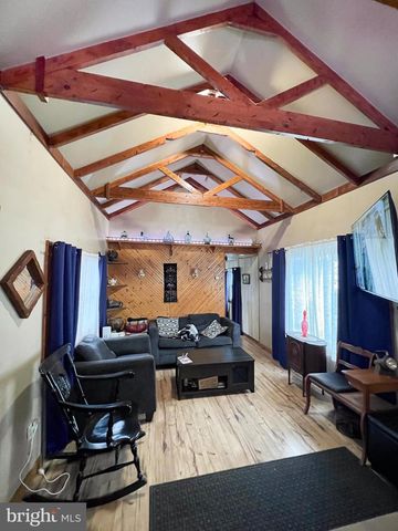 525 HIGHLAND AVE, Lewistown, PA 17044