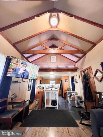 525 HIGHLAND AVE, Lewistown, PA 17044