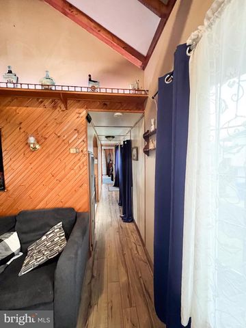 525 HIGHLAND AVE, Lewistown, PA 17044