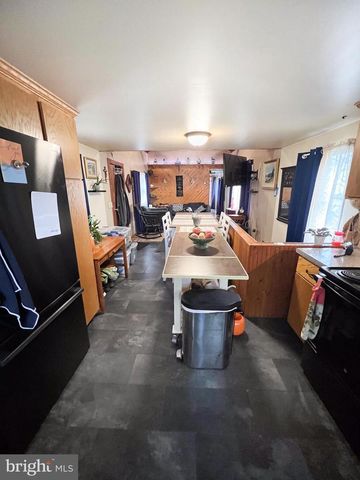 525 HIGHLAND AVE, Lewistown, PA 17044