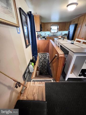 525 HIGHLAND AVE, Lewistown, PA 17044