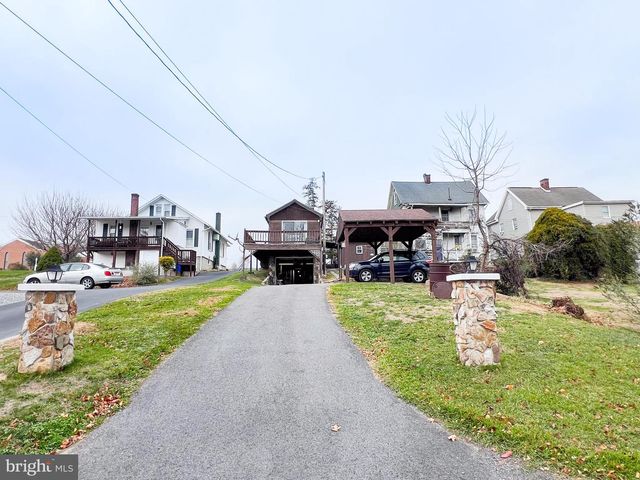 525 HIGHLAND AVE, Lewistown, PA 17044