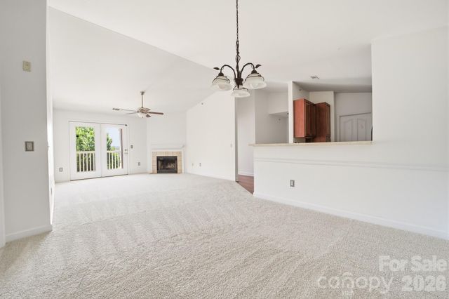 9976 Hyde Glen Court, Charlotte, NC 28262