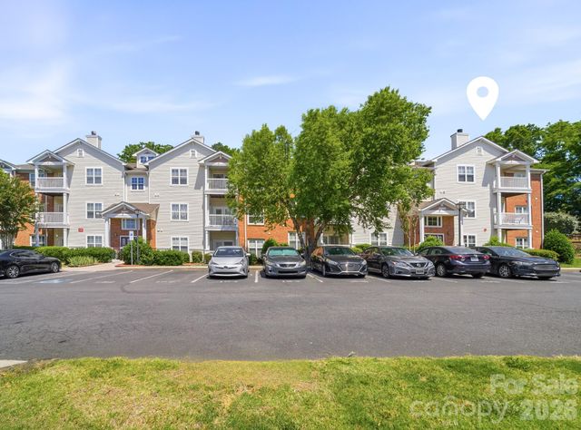 9976 Hyde Glen Court, Charlotte, NC 28262