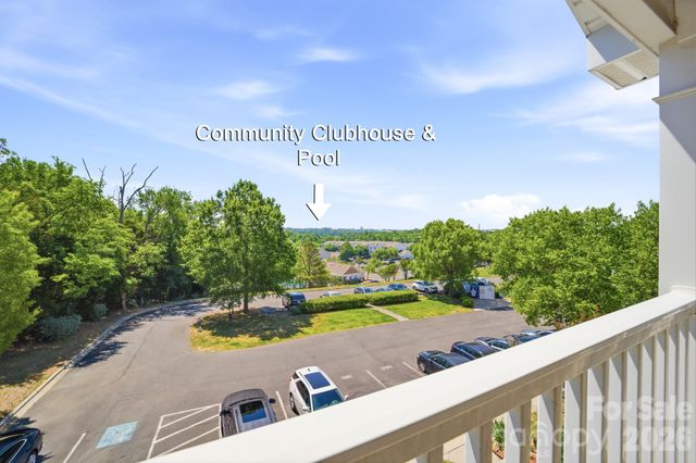 9976 Hyde Glen Court, Charlotte, NC 28262