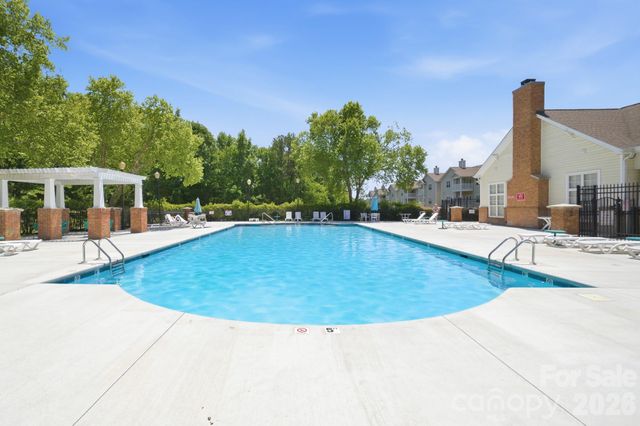 9976 Hyde Glen Court, Charlotte, NC 28262