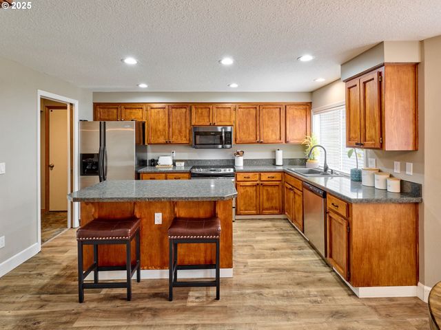 31070 Sw WILLAMETTE Way E, Wilsonville, OR 97070