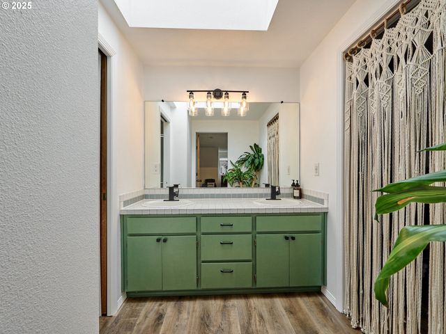 31070 Sw WILLAMETTE Way E, Wilsonville, OR 97070