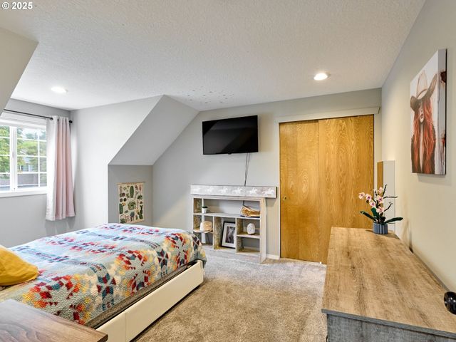 31070 Sw WILLAMETTE Way E, Wilsonville, OR 97070