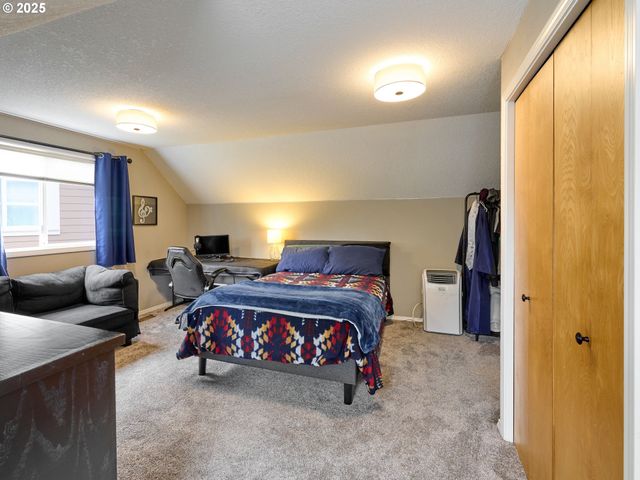 31070 Sw WILLAMETTE Way E, Wilsonville, OR 97070