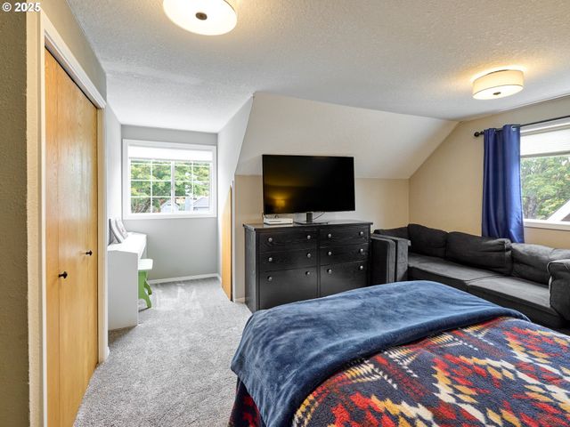 31070 Sw WILLAMETTE Way E, Wilsonville, OR 97070