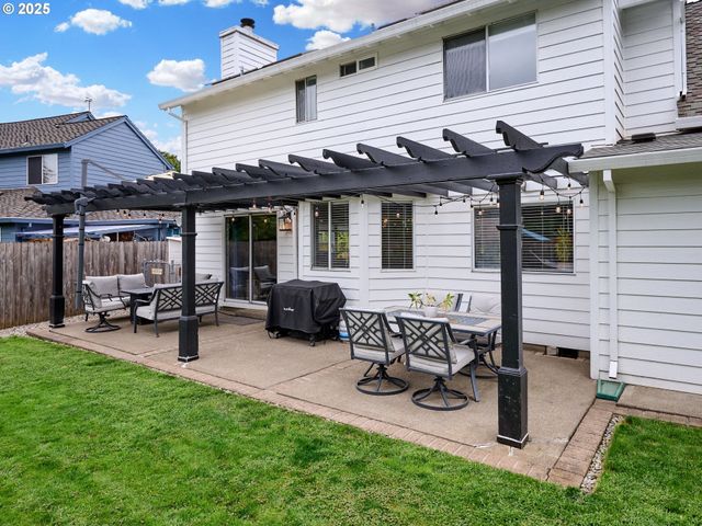 31070 Sw WILLAMETTE Way E, Wilsonville, OR 97070