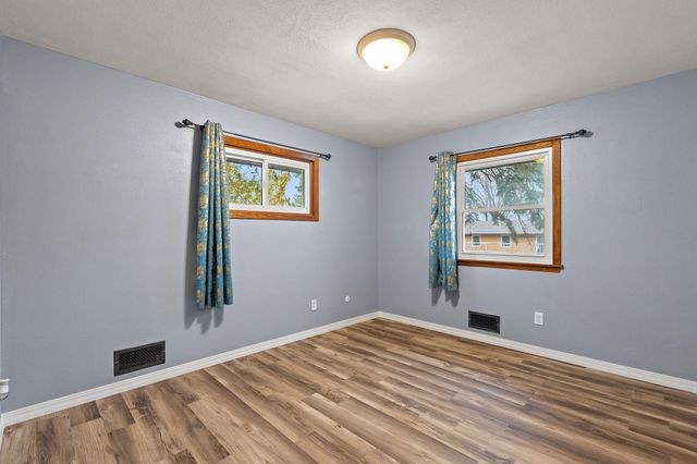 514 Arlington Avenue E, Saint Paul, MN 55130