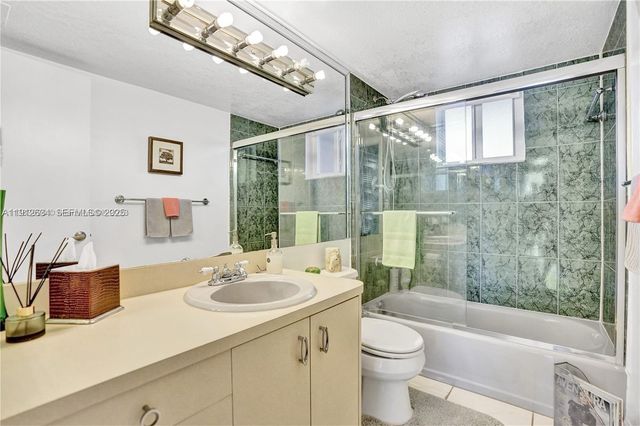 1000 NE 191st Street 21, Miami, FL 33179