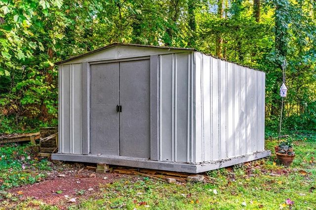 126 Ashburton Road, Advance, NC 27400