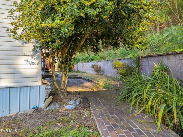 14240 Warrensburg Road, Midway, TN 37809